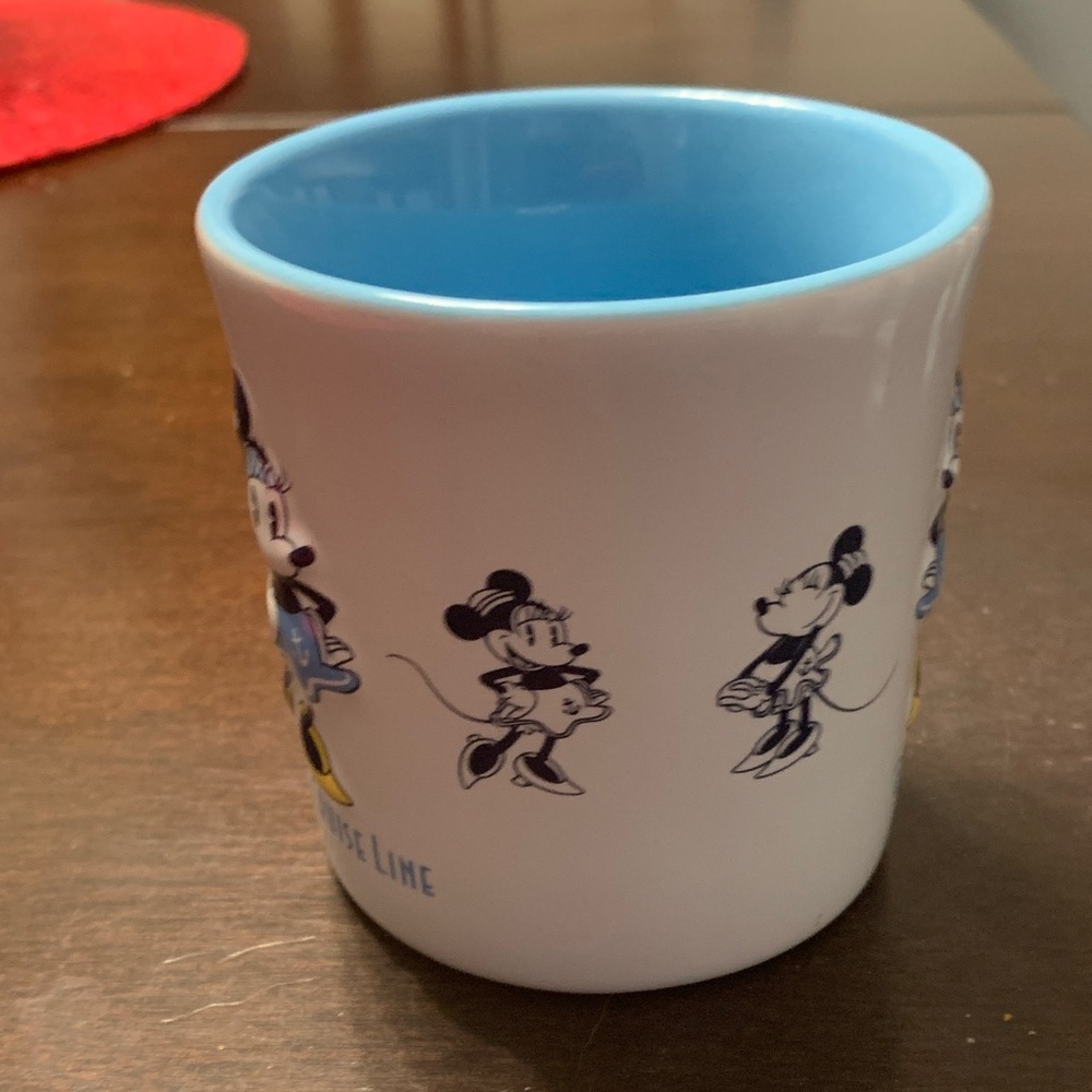 Disney Cruise Line Mug with Minnie Mouse - Blue and White - Picture 4 of 7